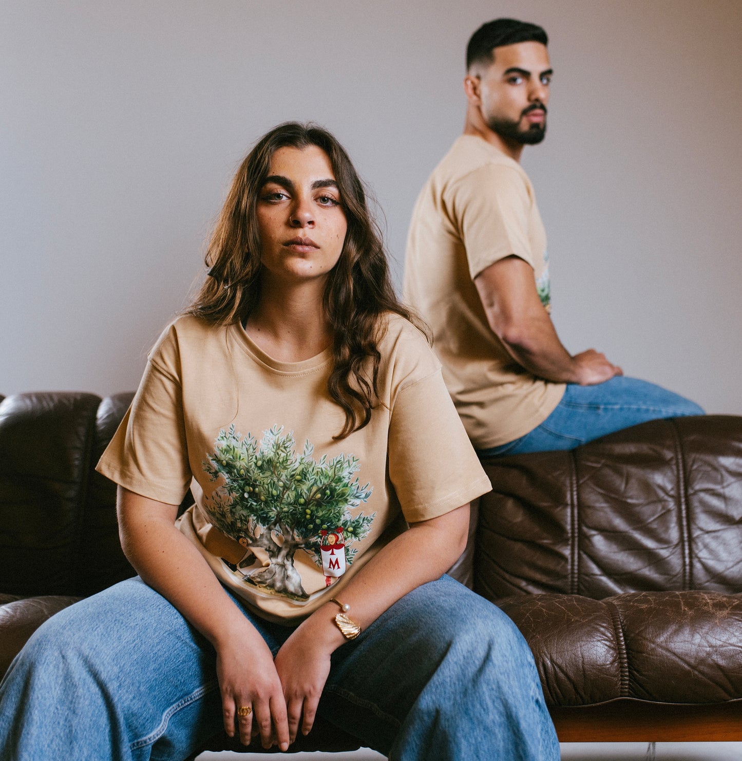 تيشيرت تحت الزيتونة – Under the Olive Tree