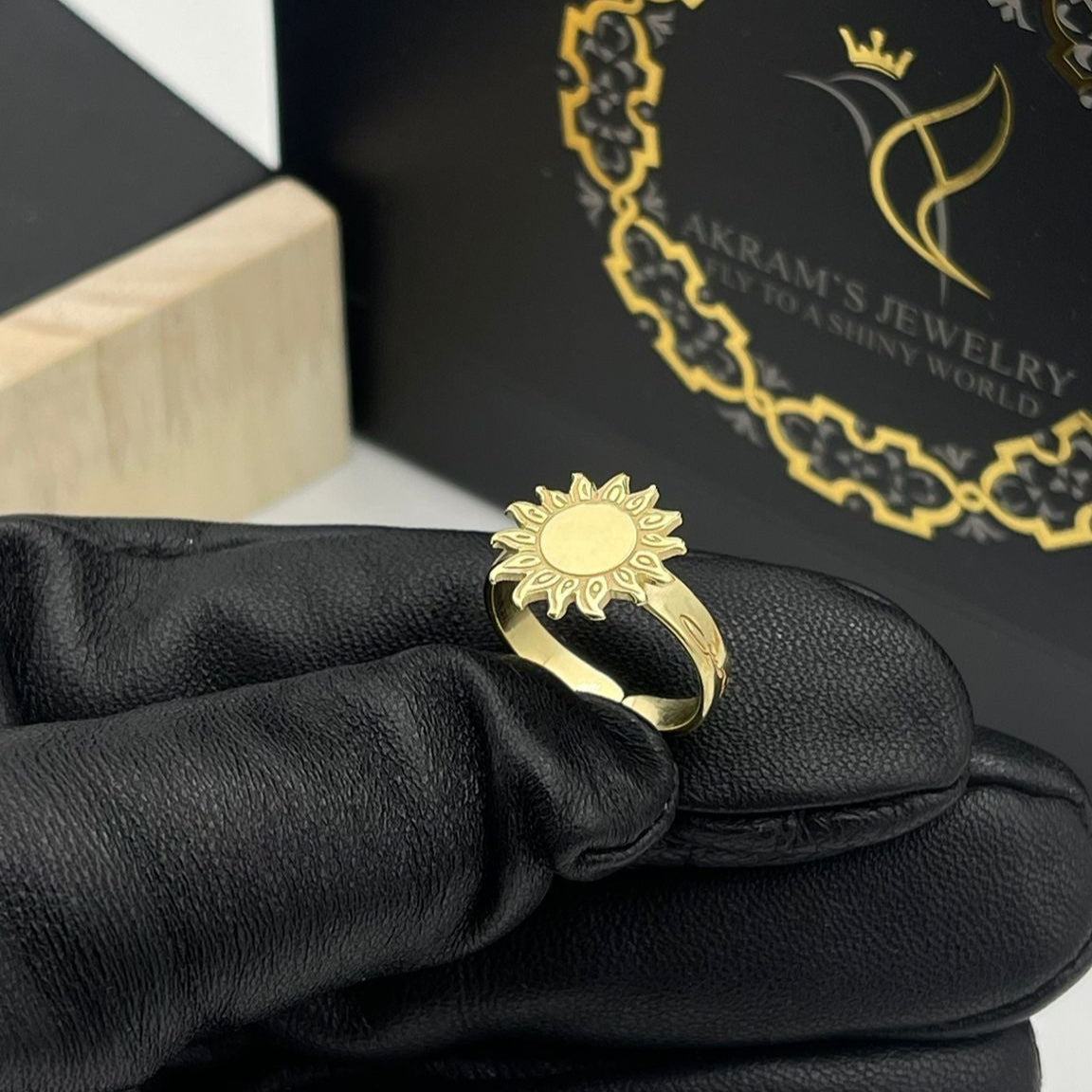 SUN RING - خاتم الشمس